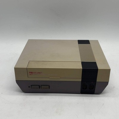 Nintendo Entertainment System NES Console Gaming System NES-001 Gray