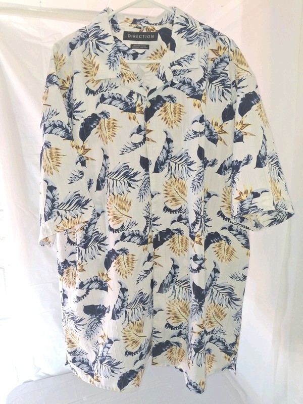 Direction Button Up Down Shirt 3XL Short Sleeves With Leaf Pattern
