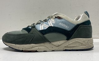 Karhu Fusion 2.0 India Ink Green Moss Unisex Sneakers Size 9.5