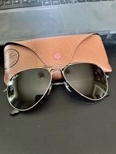 Ray-Ban Aviators RB3025 58mm. Silver Frames with Dark Grey Tinted Lenses. New.