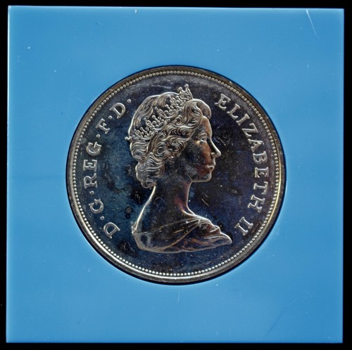 1980 GREAT BRITAIN CROWN - Queen Elizabeth The Queen Mother 80th Birthday w/Case - Picture 2 of 3