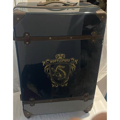 Pottery Barn Teen Harry Potter Hufflepuff Rolling Checked Suitcase | eBay