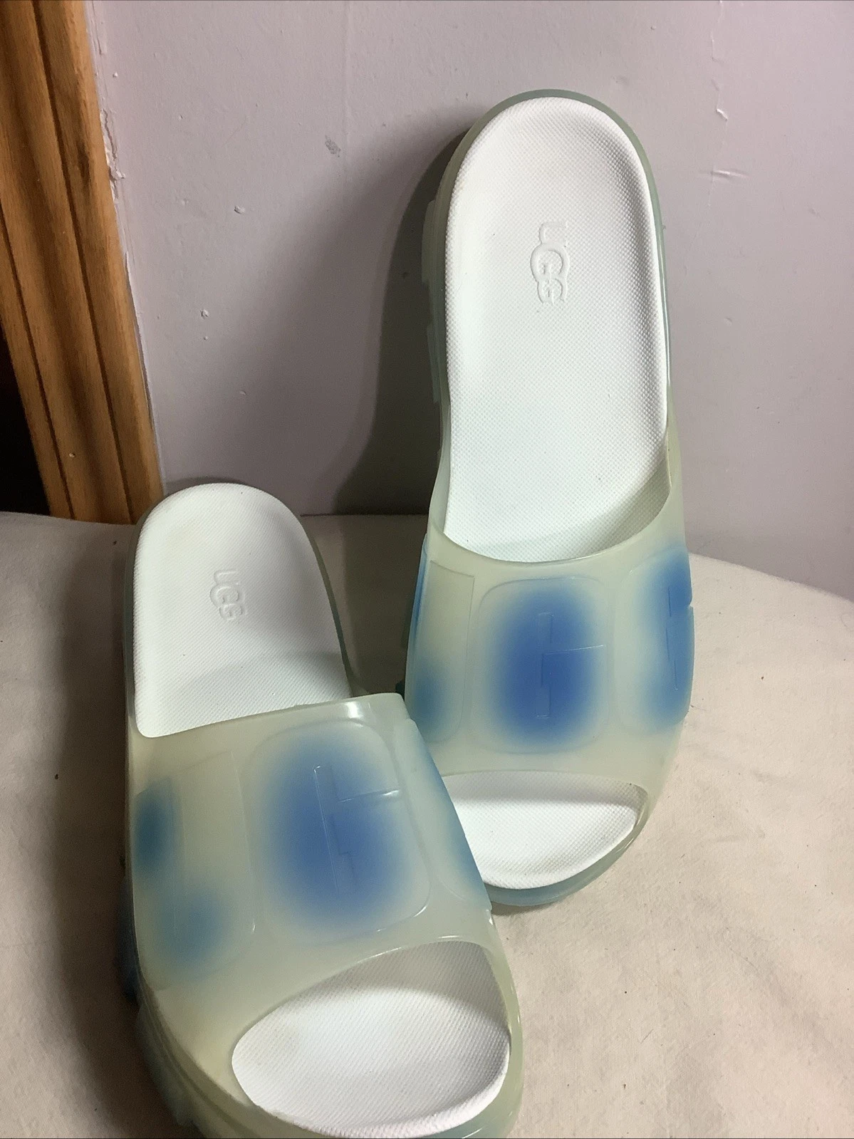 Sandali UGG trasparenti gelatina slides slip on 9 5 10 usati in ottime condizioni (soletta misura 10 25")