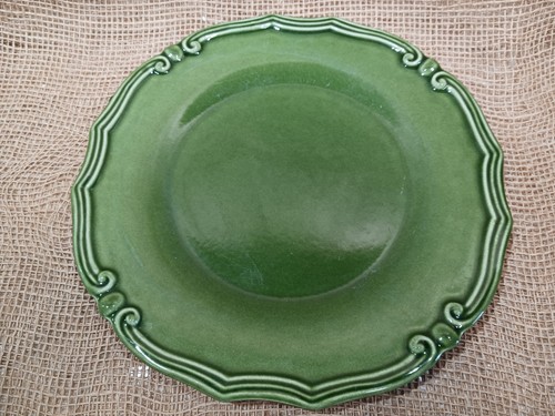 Pier One EUROPEAN COUNTRY GREEN dinner plate