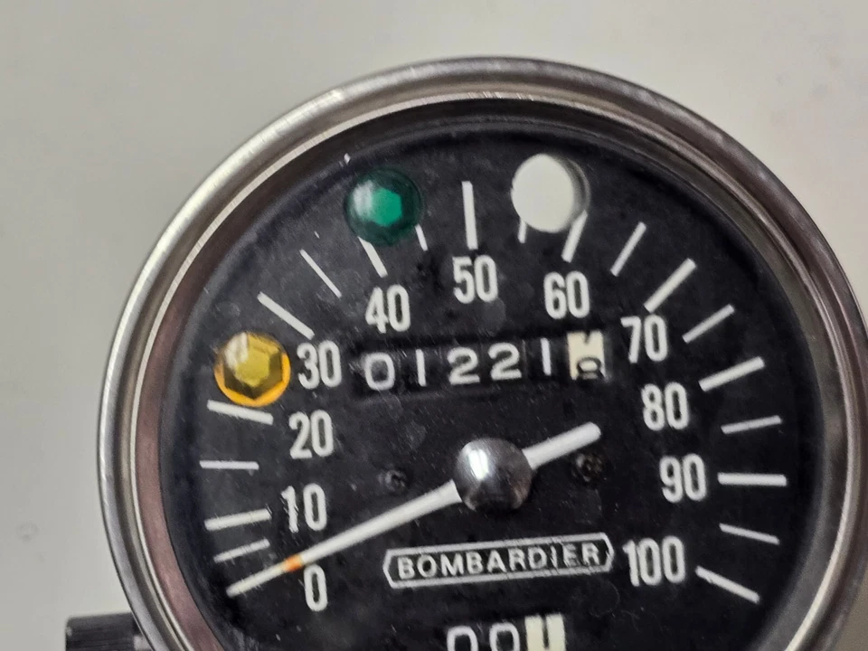 1974 Can-Am TNT 175 Bombardier medidor de velocidade conjunto funcionando - Imagem 3 de 4