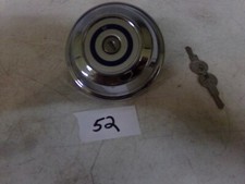 NOS VINTAGE ATLAS BRAND USA MADE VINTAGE LOCKING GAS FUEL CAP WITH KEYS 671052