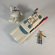 The Real Ghostbusters 1984 ECTO-1 Vehicle Car With 2x Figures