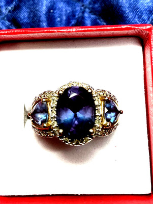 10KT Solid Yellow Gold Ring 3.70 CTW Lab Alexandrite .14CTW Diamonds Creat Color