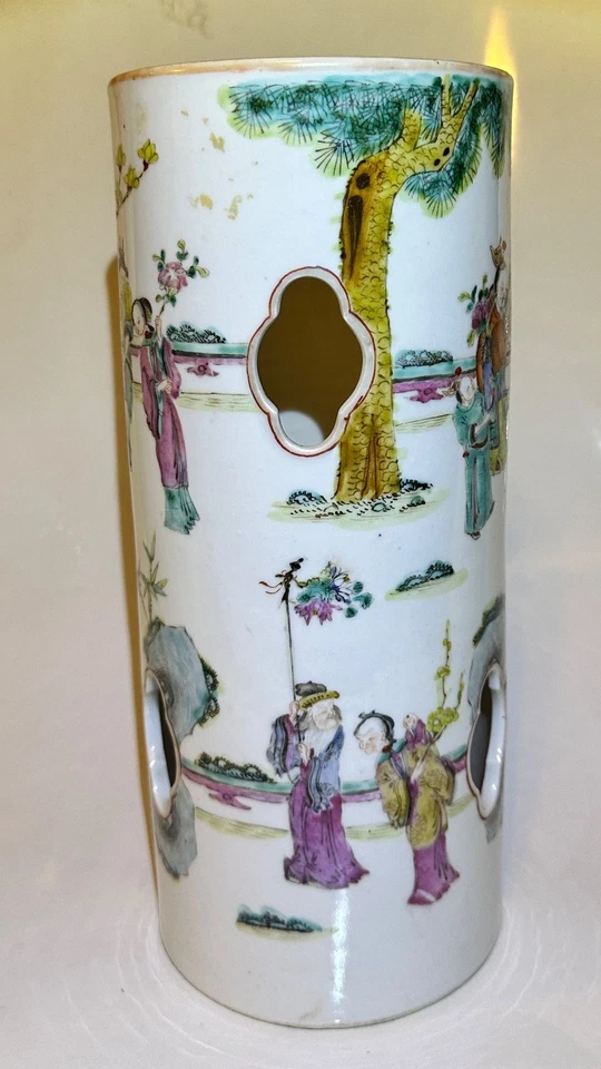 Soportes de sombrero rosa de una familia china, período Daoguang  Foto 3 de 4