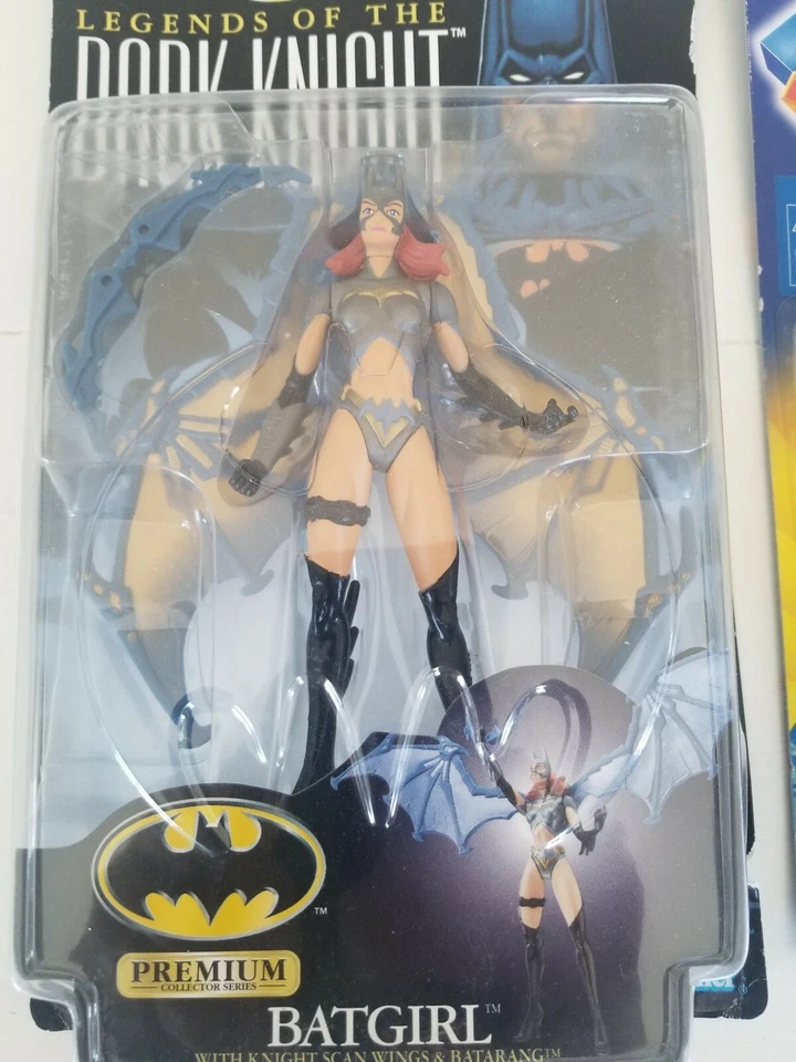 Винтажные фигурки СУПЕРГЁРЛ и БЭТГЁРЛ Kenner 1998 новые нераспакованные - Изображение 3 из 4