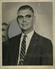 1956 Press Photo R. Everett Jennings, Manager, Sonostre - noo37635