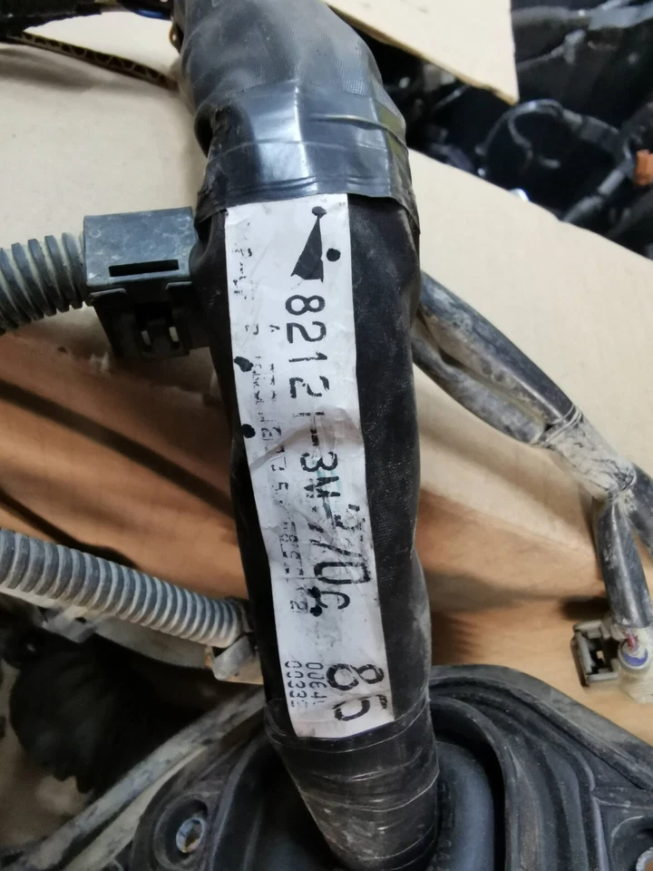 2003 Toyota Tacoma Double Cab Engine Harness 3.4L 5vzfe 4x4 A/T 82121-3M370 - Image 2 of 4