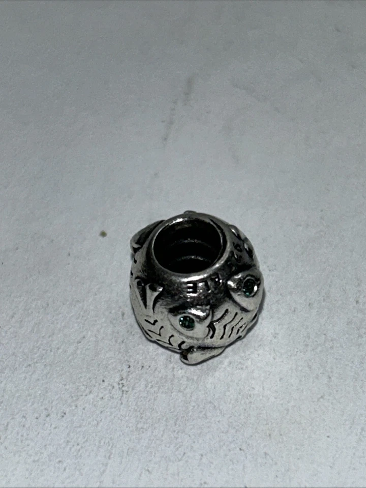 Pandora rare Fish bone charm green Topaz Eyes 925 ale vintage Retired - Image 4 of 4