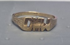 9ct Gold Hallmarked DMW Initial Ring
