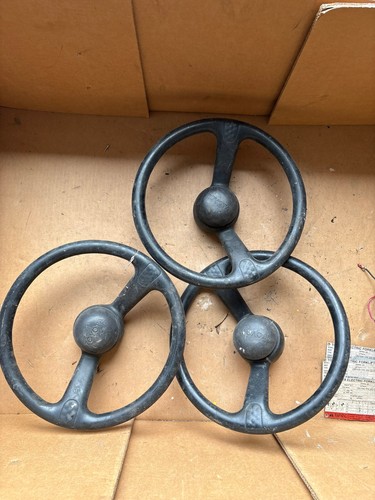 TOYOTA 7FGCU25 FORKLIFT STEERING WHEEL -------EXCELLENT CONDITIION LOOKS NEW