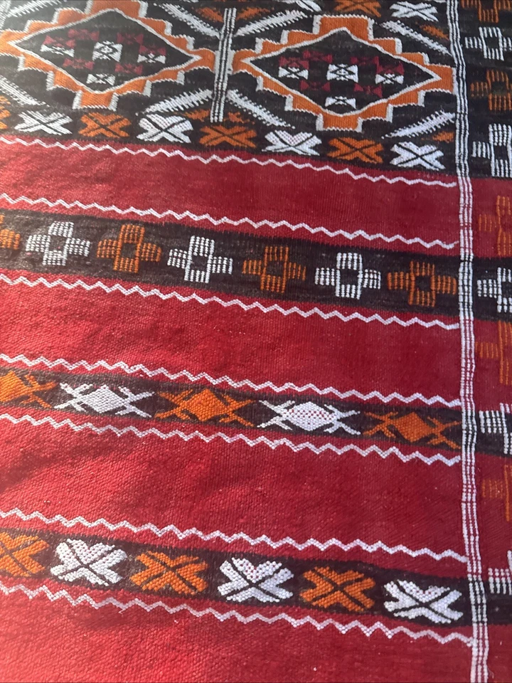 Alfombra Kilim bereber marroquí vintage — lana tejida a mano — amazigh roja — corredor de 6 pies Foto 3 de 4