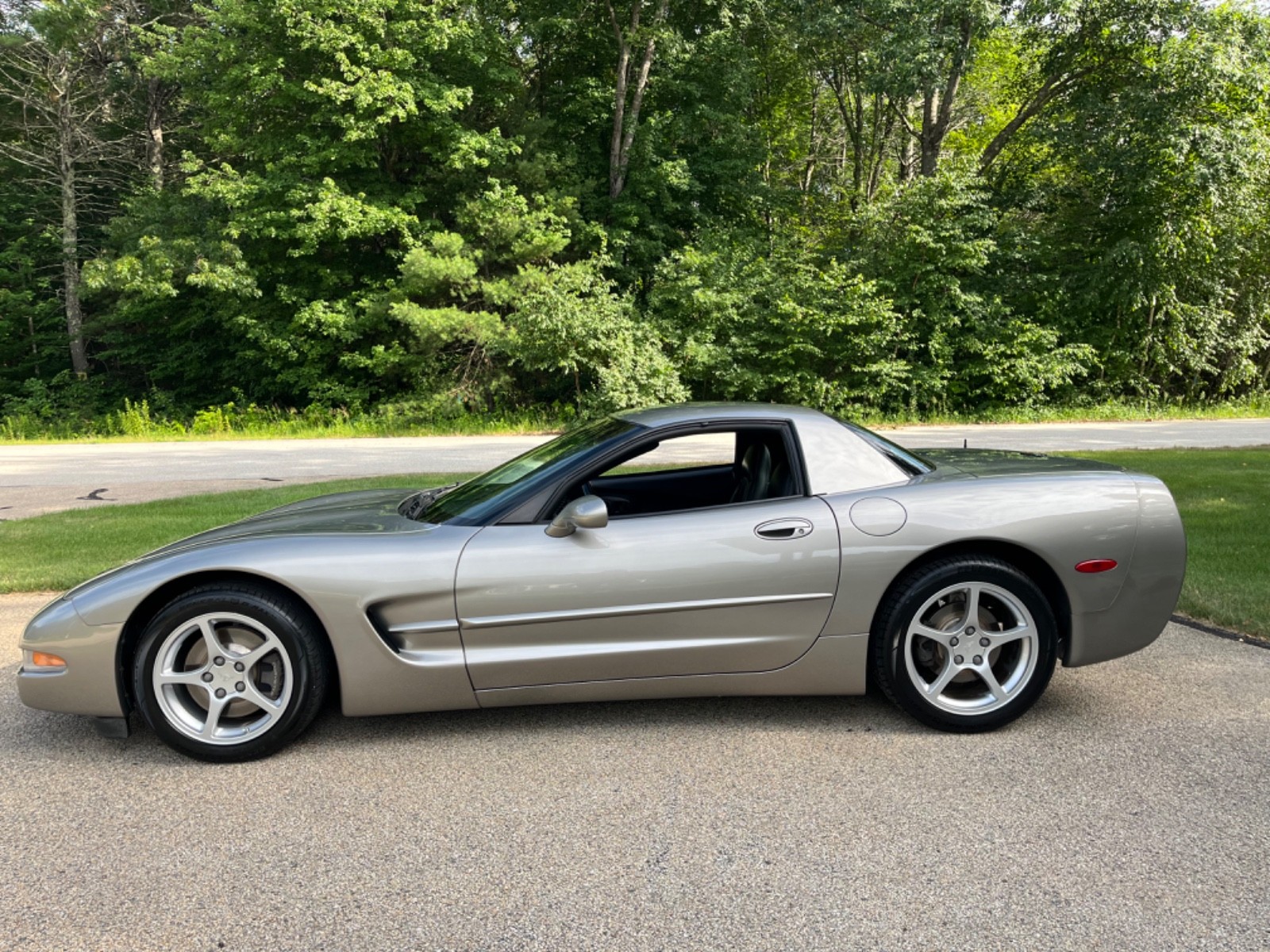 2000 Gray Chevrolet Corvette   | C5 Corvette Photo 8