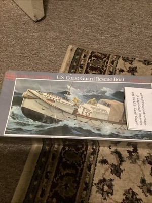 GLENCOE MODELS PLASTIC U.S. COAST GUARD RESCUE MODEL KIT Sealed + Pamphlet