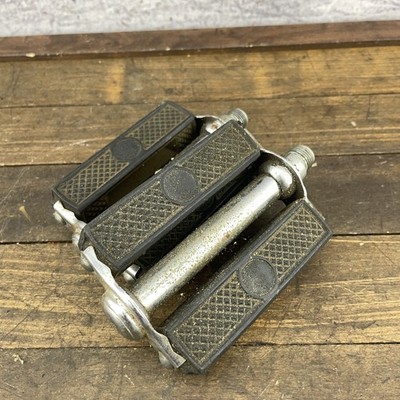 Vintage Raleigh Bicycle Pedals 9/16 Rubber Block Steel Reflectors Sports 