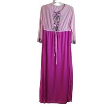 1970s Pink Embroidered Long Nightgown Size Medium