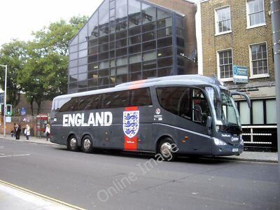 Foto 12x8 England Trainer in Fulham Road, Chelsea c2011