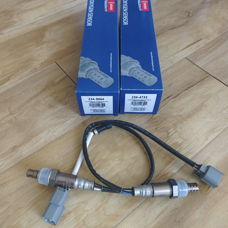 2Pcs Denso Upstream & Downstream Oxygen O2 Sensor For 2003-11 Honda Element 2.4L Foto 2 de 4