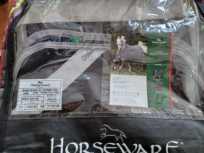 Horseware Amigo Bravo 12 Turnout Lite +  Rambo Air Max Liner je 0g - 125 cm