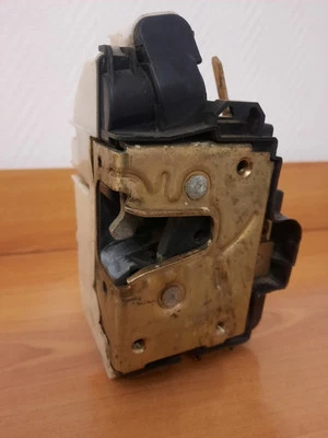 Serrure De Porte Droite Vw Golf 3 1H0 862 154 - Photo 1/3