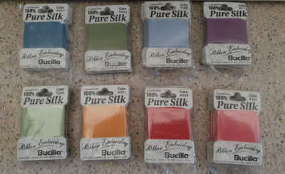 48 x Bucilla Ribbon Sealed  8 Farben  PURE SILK. 4mm x 2.74m 3 Yds