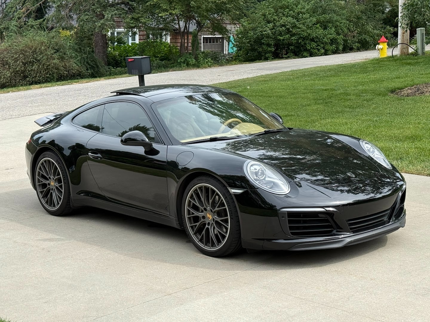 2017 Porsche 911 Carrera