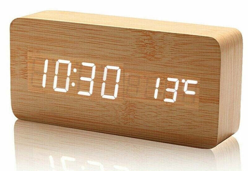 NEW WOODEN DIGITAL LED ALARM CLOCK WITH WIRELESS PHONECHARGER TEMPATURE 3ALARMS