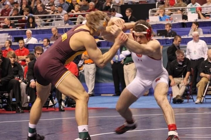 Singlet de lucha libre emitido por el equipo Cliff Keen Maryland Terps mediano M Foto 4 de 4