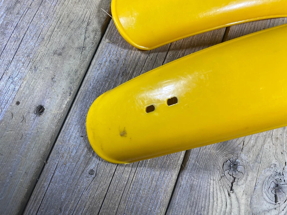 .OLD SCHOOL BMX MX BICICLETA MOTOCROSS MX BICICLETA AMARILLO PLÁSTICO GUARDABARROS NOS Foto 3 de 4