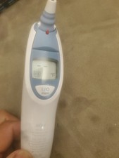 Braun ThermoScan IRT 4520 Modern Ear Thermometer Professional Accuracy