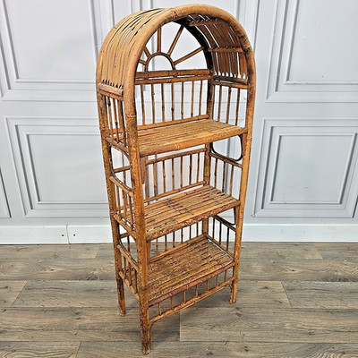 Vintage Bambus Rattan Bücherregal Étagère - gewölbte Platte Regal - Boho Retro Rohr