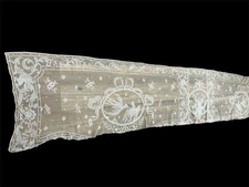 ANTIQUE LACE - CIRCA 1900, LIMERICK LACE PANEL W.CHERUBS,LOVEBIRDS 