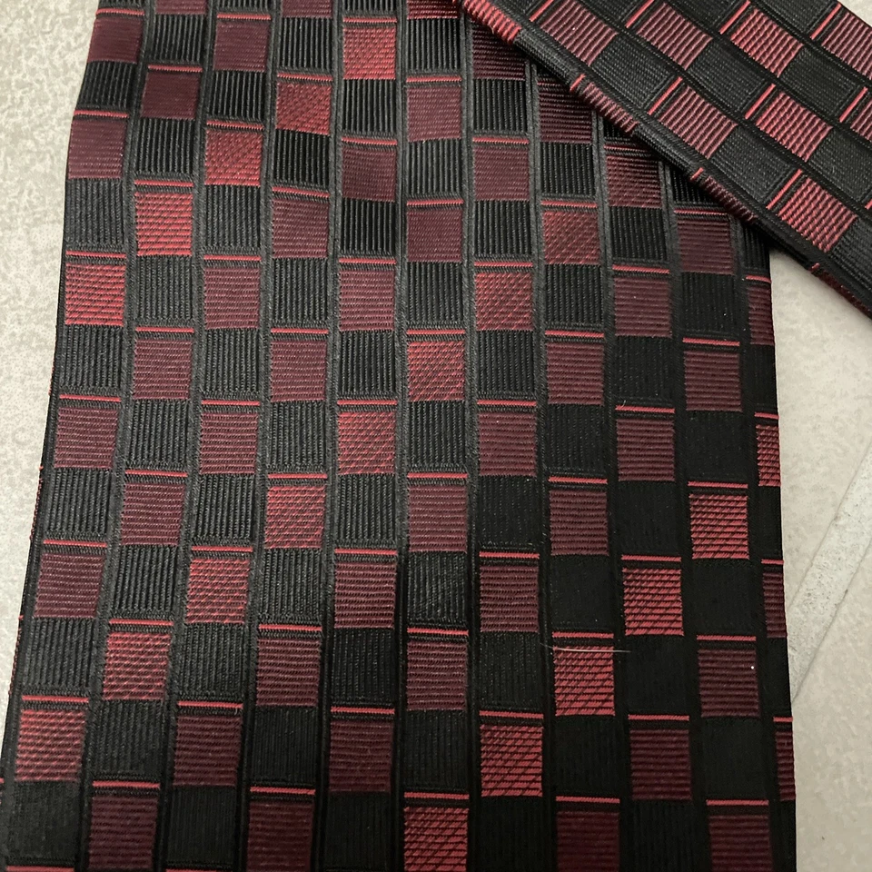 Corbata para Hombres Valerio Garati Hecha a Mano Roja Negra Cuadros Talla Única Seda Clásica Diseñador Foto 2 de 4