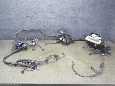 2001 LEXUS JCE10L IS300 2JZGE A/T ENGINE BAY WIRE WIRING HARNESS W FUSE BOX OEM