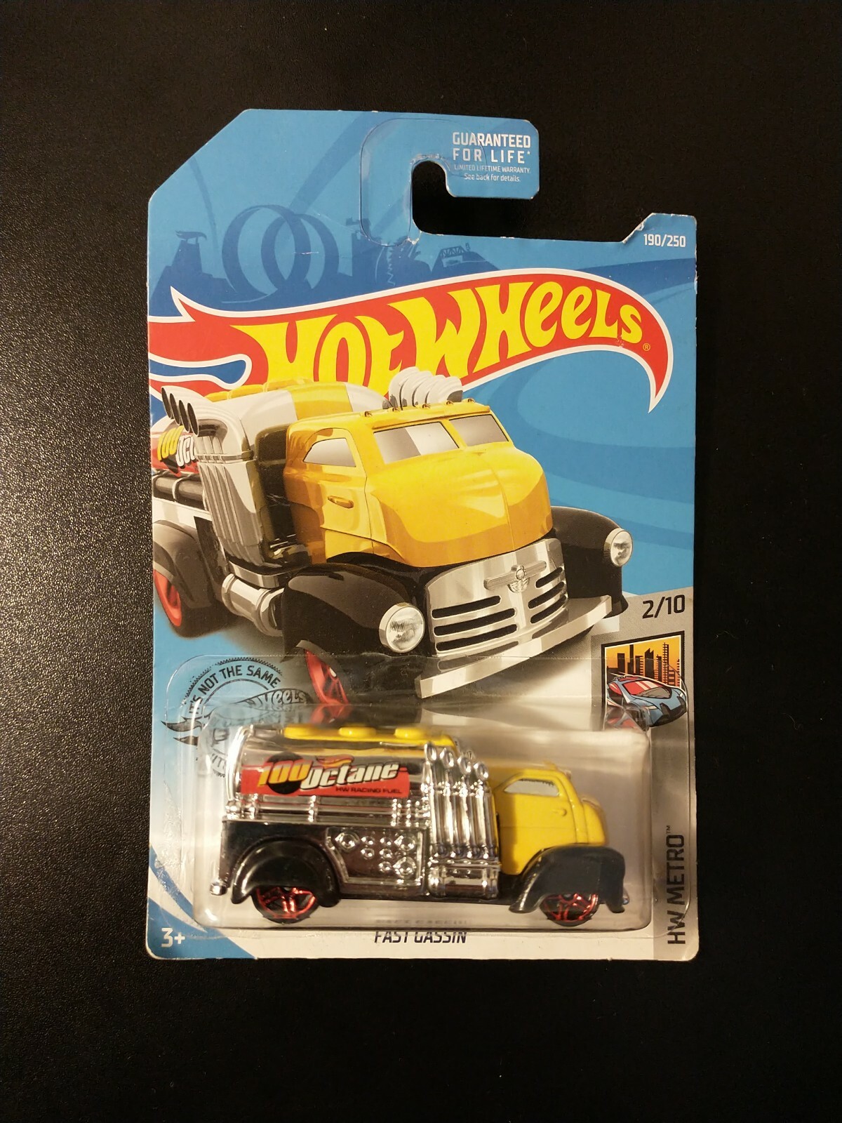 2019 HOT WHEELS ''HW METRO'' #190 FAST GASSIN
