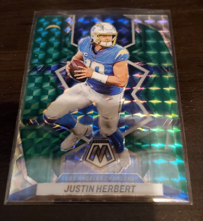 2022 Panini Mosaic Justin Herbert Green Mosaic Prizm #101 Chargers