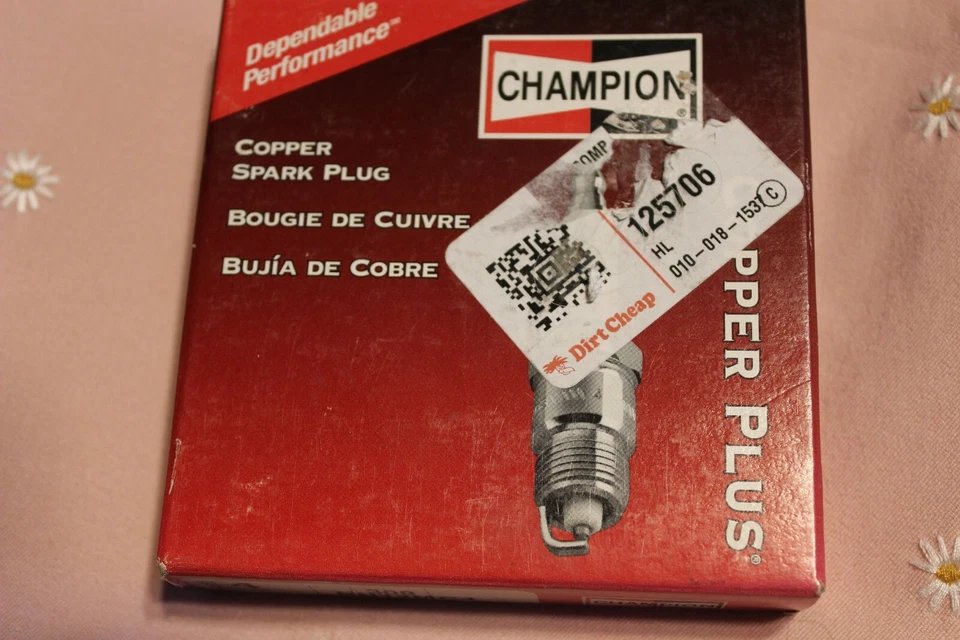 Bujía Champion #308 (RN12MC4) Paquete de 4 bujías (B60) Foto 2 de 4