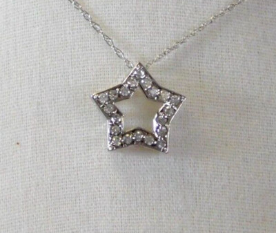 Neu, Damen 10 Kt Weißgold 1/3 Karat Diamant Stern 18'' Halskette 1,8 g
