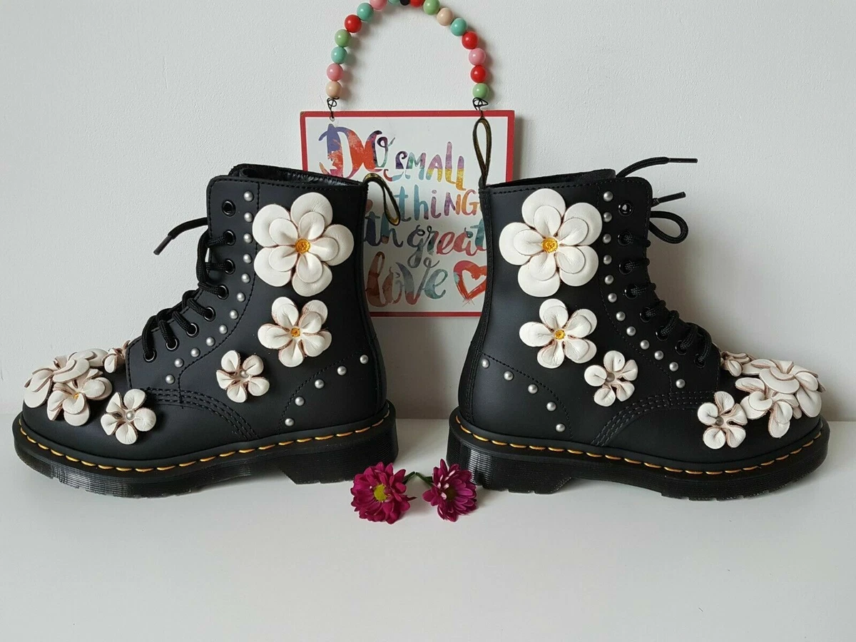 Doctor martens flores top
