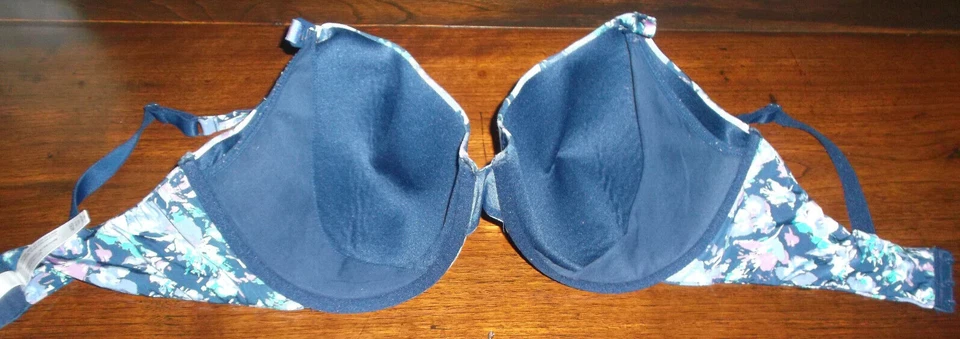 Gilligan & O'Malley Maternity Navy Floral Underwire Nursing Bra Size 40D - Image 4 of 4