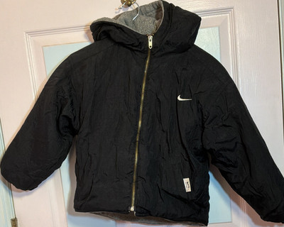  Kids Nike Reversible Hooded Puffer Jacket Full Zip 4T Black/Gray Swoosh Logo 