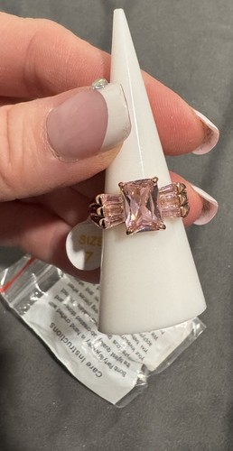 Bomb Party Ring Wide Eye Gaze Rose Quartz Rose Gold Sz 7 RBP8239 Beautiful Pink