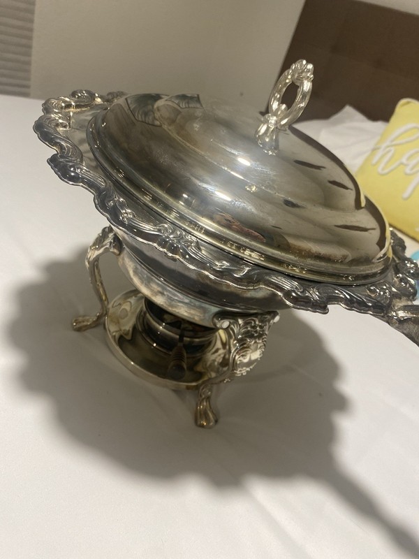 Ornate silver plated chafing dish with domed lid & stand Elegant Victorian trend