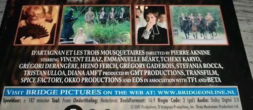* RARE !! COFFRET 2 DVD SERIE D ARTAGNAN ET LES 3 MOUSQUETAIRES AVEC VF BEART - Photo 3/3