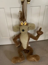 GIANT vintage Wile E Coyote plush toy from Road Runner Looney Tunes Warner Bros