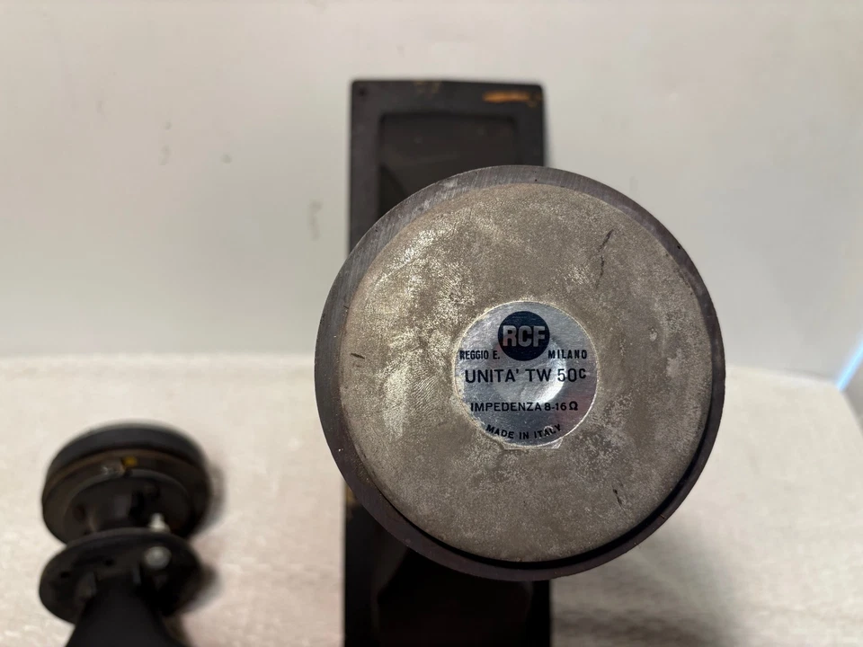 Controlador y bocina RCF TW-50C - Juego de 2 usados Foto 2 de 3